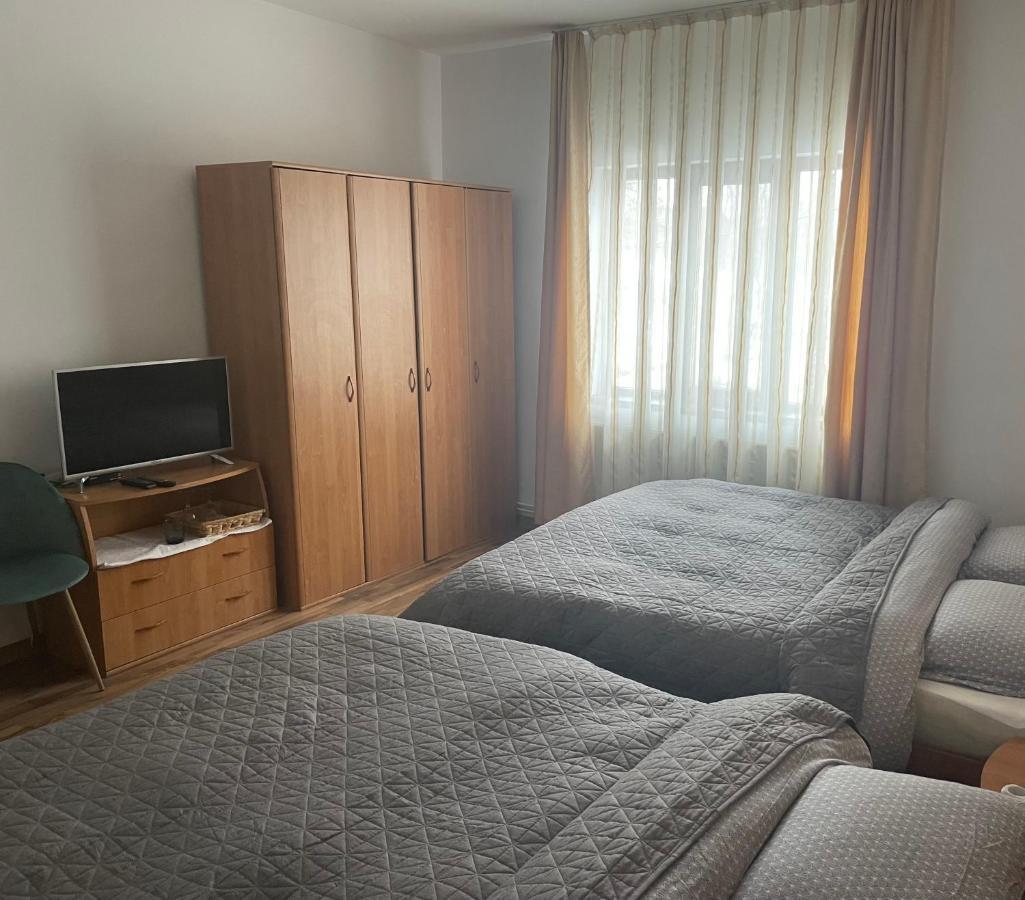 Pensiunea Casa Eden Mărişel Esterno foto